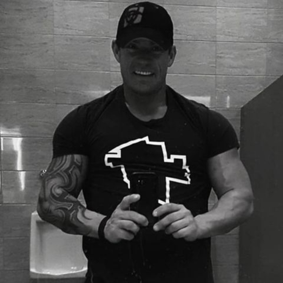 Meet your Posher, Andy - Picture 1 of 1